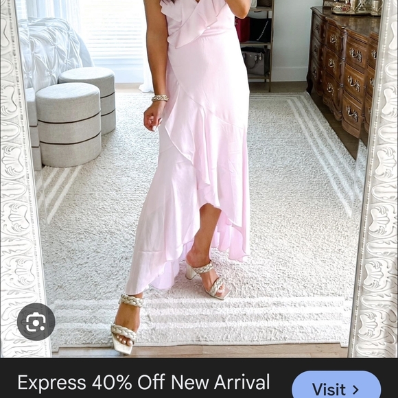 Express Light Pink Ruffled Chemise - Picture 5 of 5